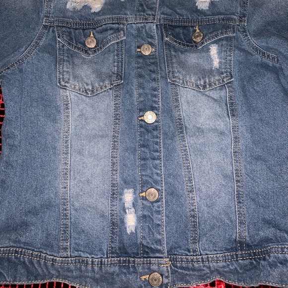 Jean Jacket💖 - Picture 2 of 3